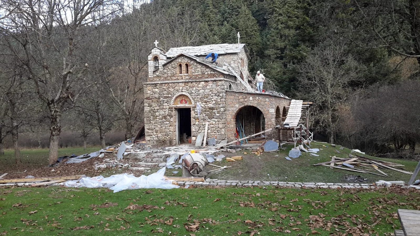 Κεραμοσκεπή με Πλάκες